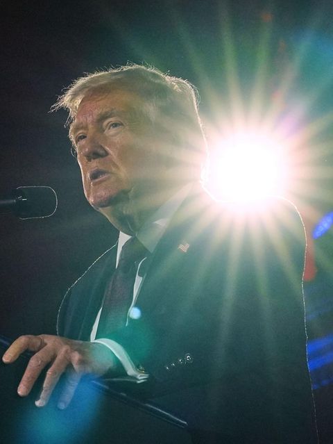 Donald Trump, US-Präsident der Iran ein Ultimatum stellte, im Gegenlicht