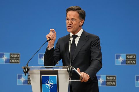 Sieht eine positive Entwicklung: Nato-Generalsekretär Mark Rutte stellte die neuen Zahlen am Donnerstag in Brüssel vor. (Archivb