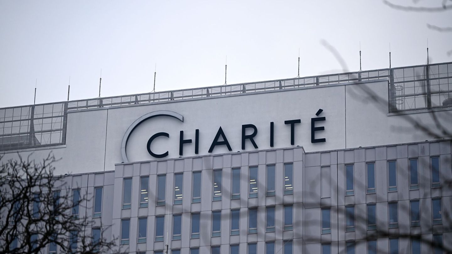 Warnt vor gefälschter Werbung: Die Charité in Berlin. (Archivbild) Foto: Lilli Förter/dpa