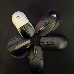 Gaming-Maus: Noch schlummern die Gaming-Mäuse selig auf dem Pad – im Test ist damit Schluss