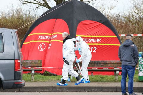 Auf einem Autobahnrastplatz an der A38 ist eine männliche Leiche gefunden worden. Foto: Silvio Dietzel/dpa
