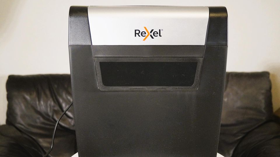 Aktenvernichter Test: Rexel Momentum X308