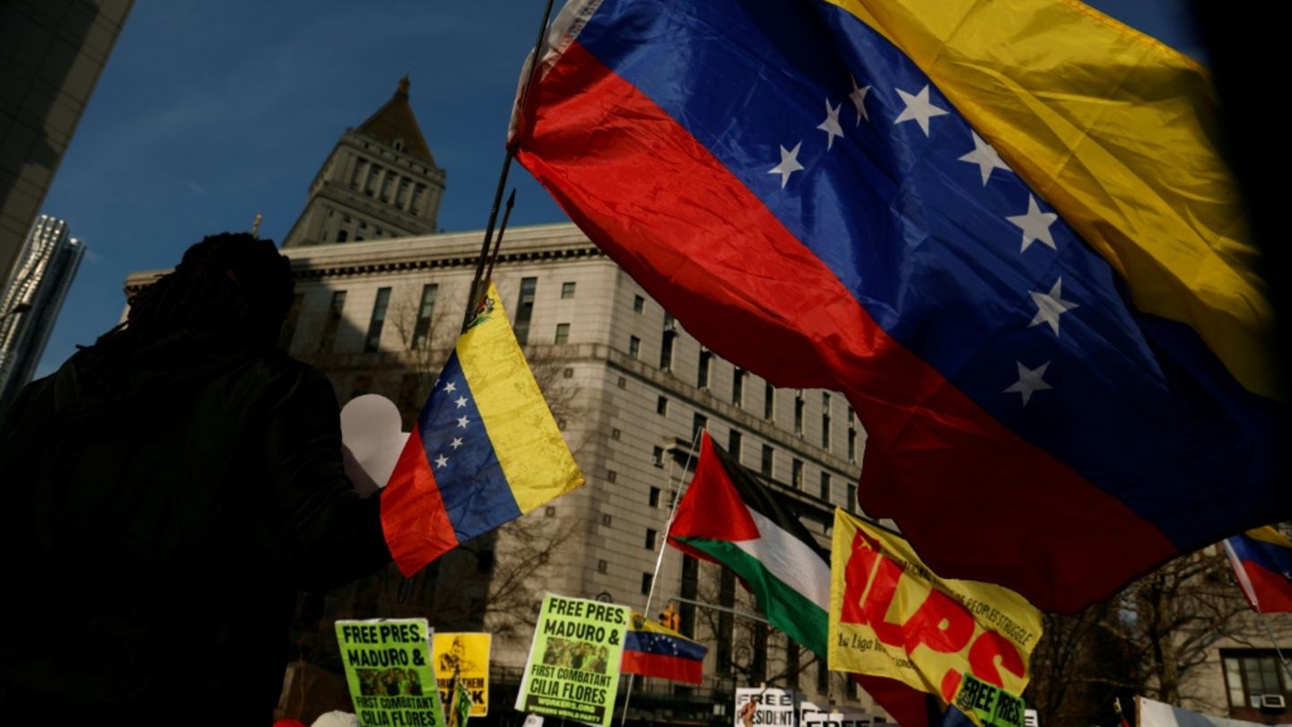 Venezuelas entmachteter Präsident Maduro erscheint in New York vor Gericht