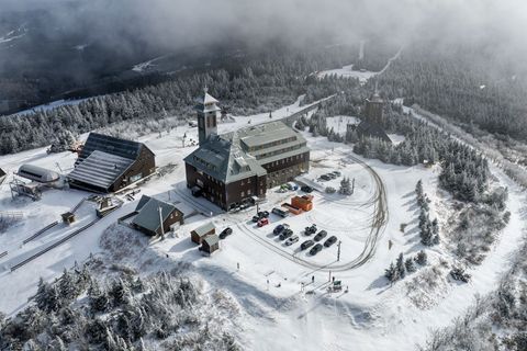 Die geschlossene Schneedecke dürfte nicht von allzu langer Dauer sein. Foto: Jan Woitas/dpa