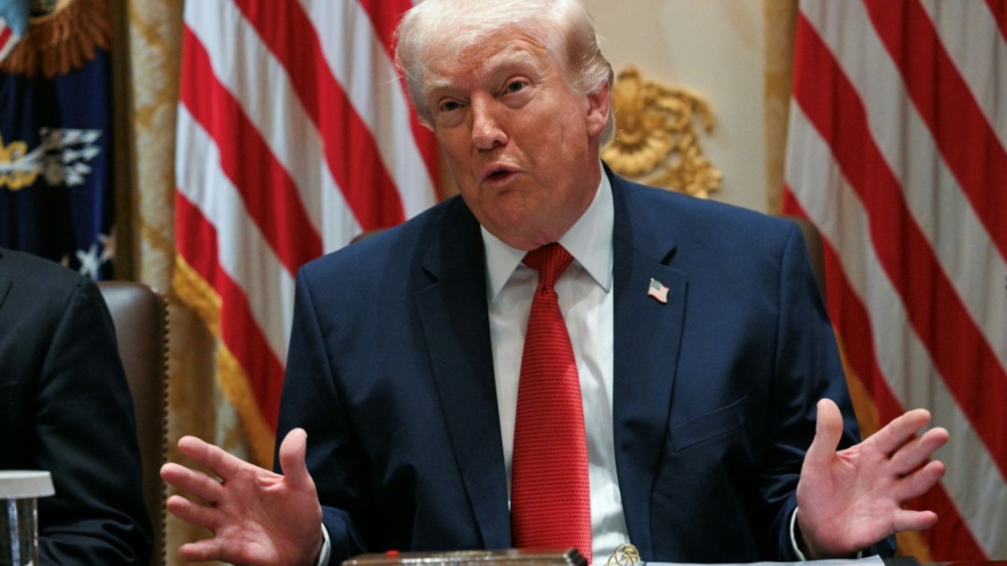 Trump bei Kabinettssitzung am Donnerstag