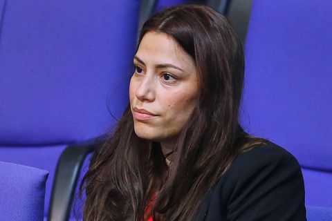 Cansin Köktürk (Linke) im Bundestag