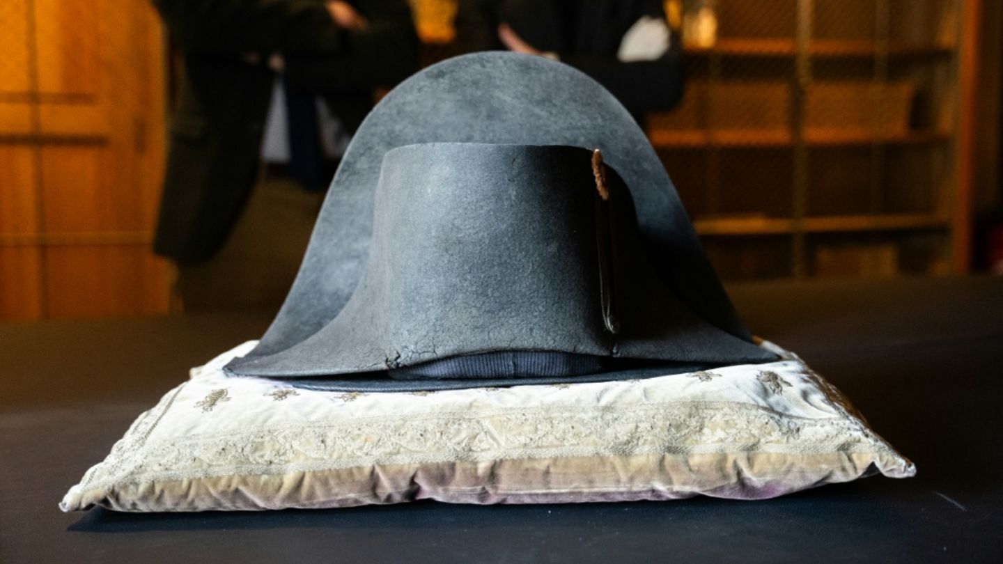 Lange verschollener Hut von Napoleon erstmals öffentlich zu sehen