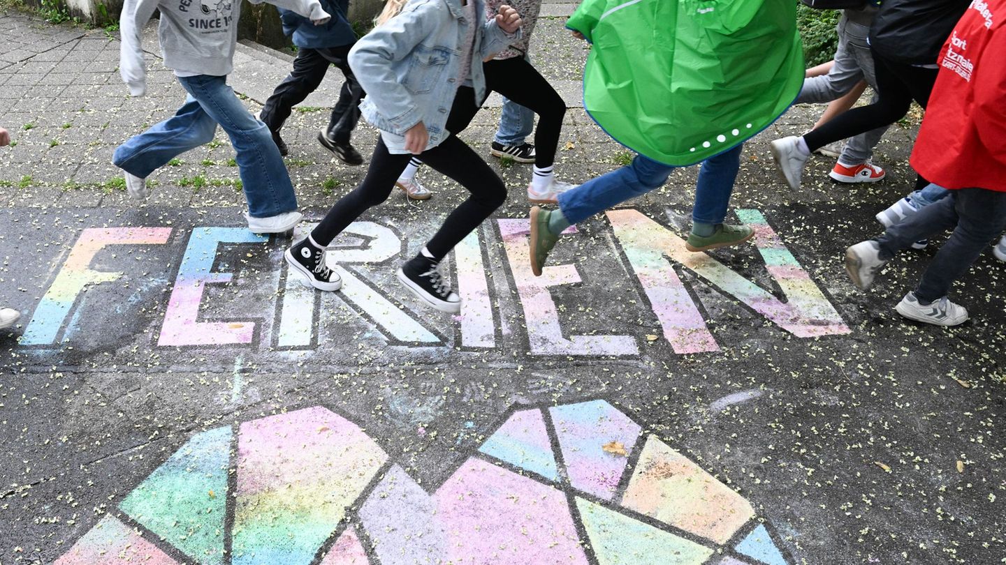 In Hessen beginnen die Osterferien. (Symbolbild) Foto: Bernd Weißbrod/dpa