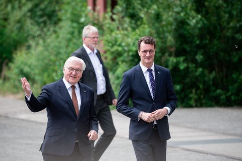 Bundespräsident Frank-Walter Steinmeier wird von Montag an eine Woche lang von Hendrik Wüst (CDU) vertreten. (Archivfoto) Foto: