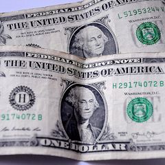 Dollarscheine (Symbolbild Unterschrift Donald Trump)