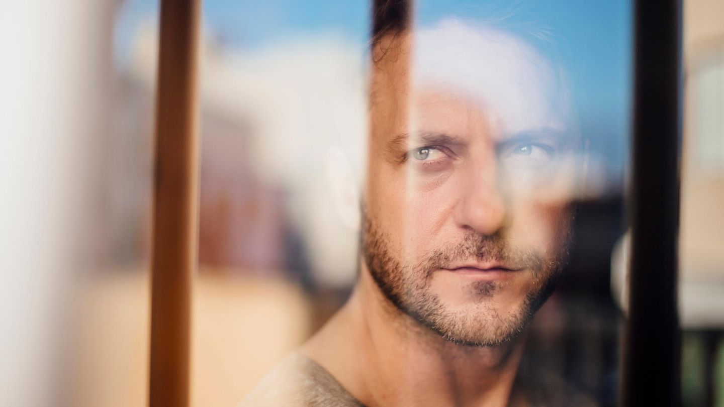 Psychiater erläutert: Warum Männer Frauen kontrollieren und demütigen