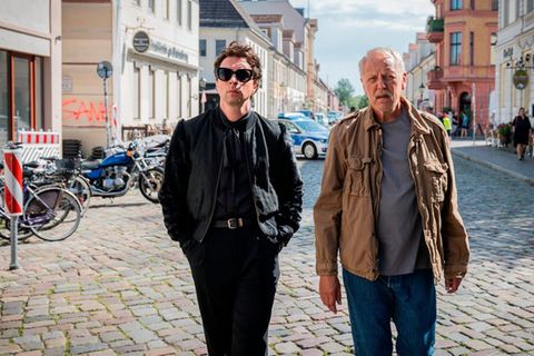 Vincent Ross (André Kaczmarczyk, l.) und Karl Rogov (Frank Leo Schröder) von der deutsch-polnischen Grenze ermitteln diesmal i