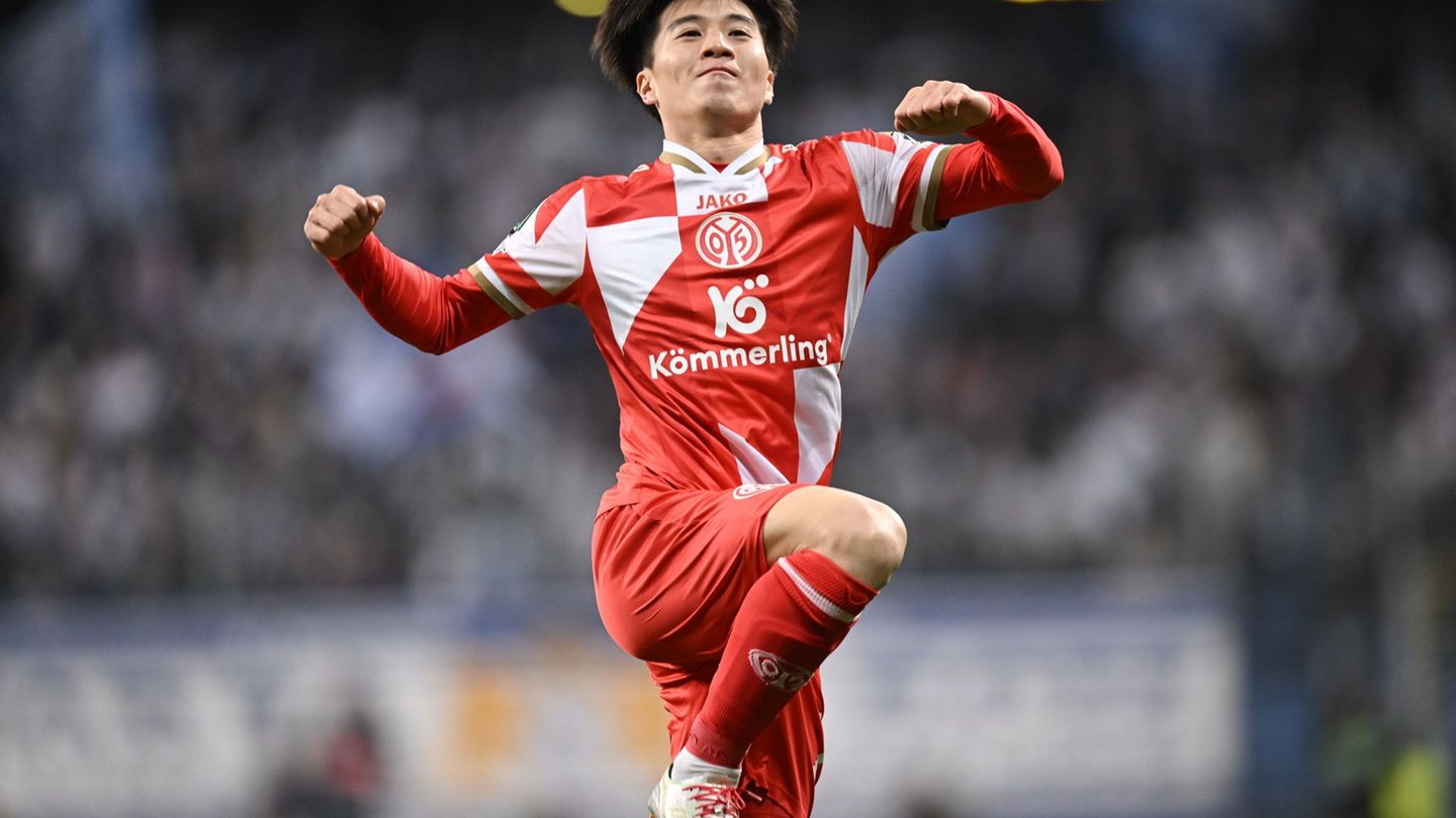 Bleibt über den Sommer hinaus in Mainz: Sota Kawasaki. (Archivbild) Foto: Jakub Kaczmarczyk/PAP/dpa