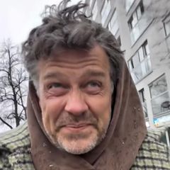 Wayne Carpendale filmt sich beim Fahrradfahren