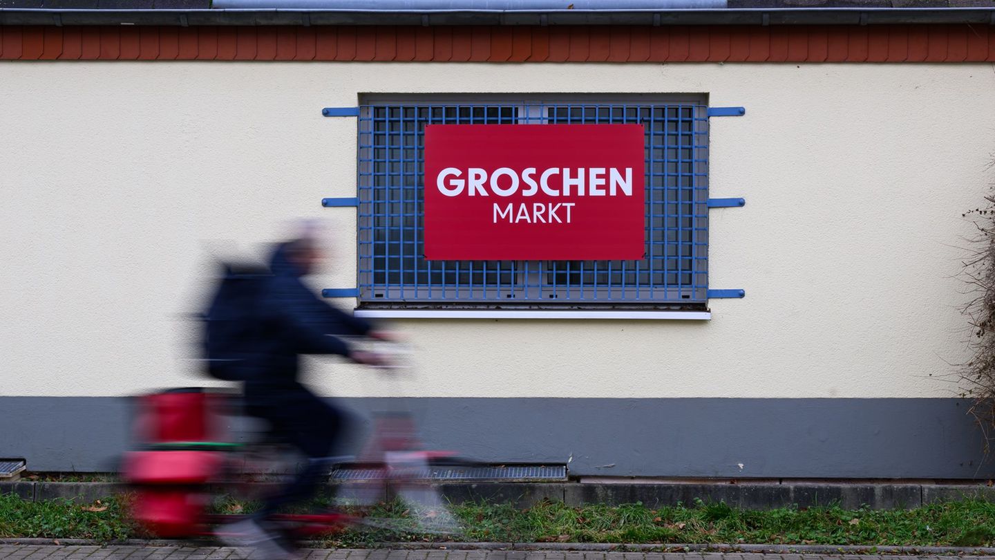 30 von 41 Märkte sollen mit neuen Konzepten fortgeführt werden. (Archivbild) Foto: Robert Michael/dpa