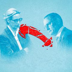 Montage: Chruppala und Weidel hinter einem umgedrehten und zebrochenen AfD-Pfeil