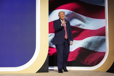 Trump stellt Unterstützung für Nato-Verbündete infrage. Foto: Mark Schiefelbein/AP/dpa