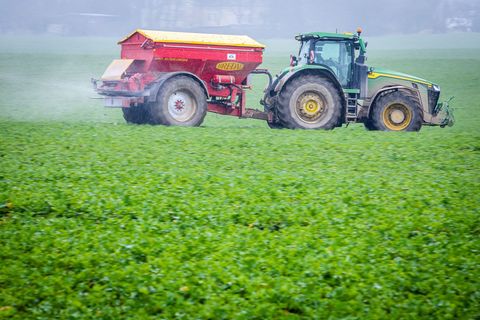 Steigende Preise für Mineraliendünger setzen Bauern weltweit unter Druck Foto: dpa