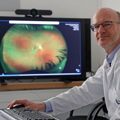 Als eine Art Fenster zum Körper kann die Netzhaut Hinweise auf Krankheiten und gesundheitliche Risiken jenseits der Augen liefer