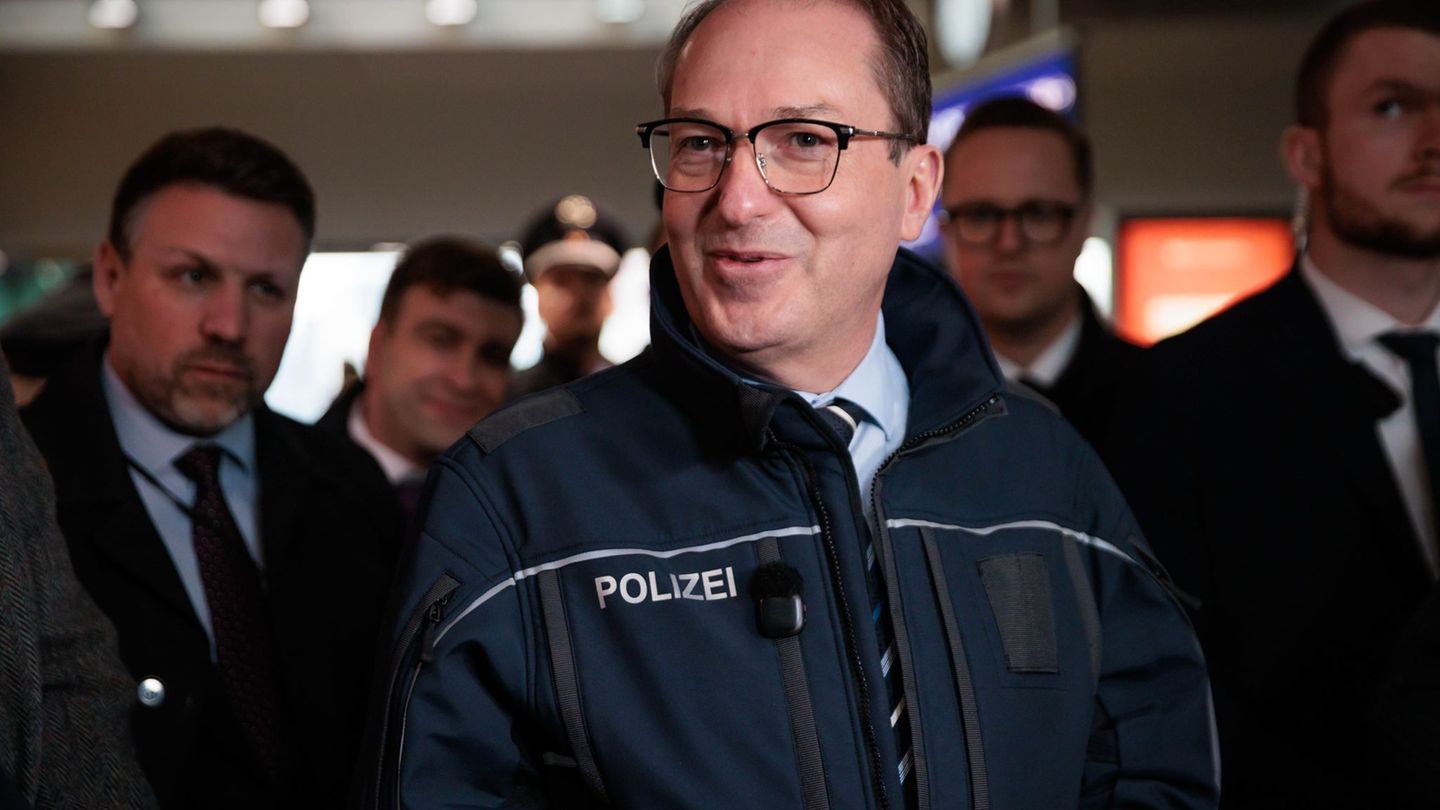 Überwachung: Dobrindt spricht sich für KI-Kameras an Bahnhöfen aus