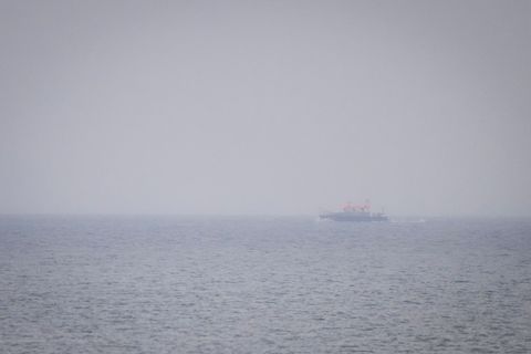 Nach der Rettung des Wals vor Timmendorfer Strand suchen Experten seit Samstagfrüh weiter nach dem Meeressäuger. Foto: Philip Du