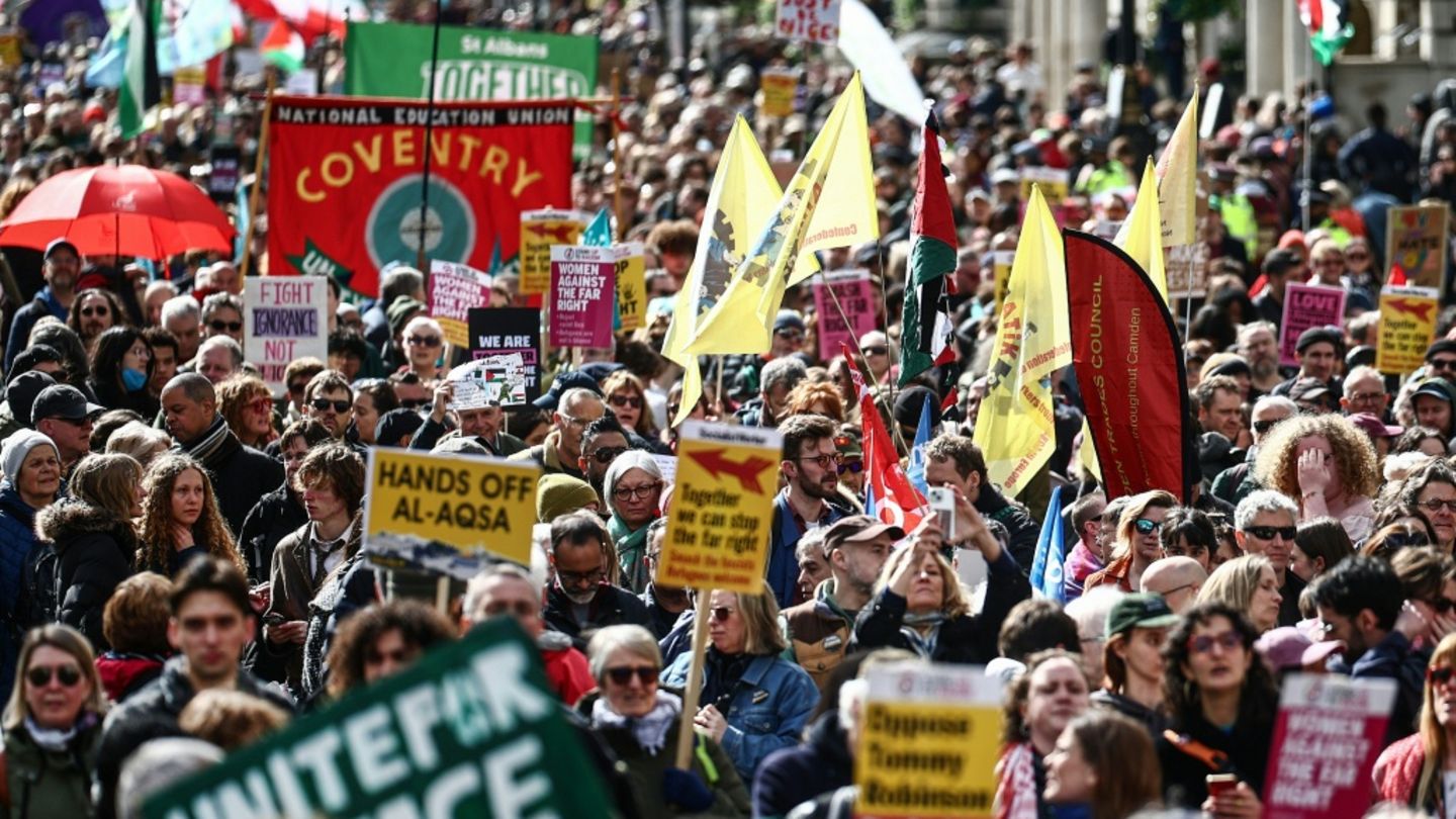 Demonstration gegen Rechtsextremismus in London