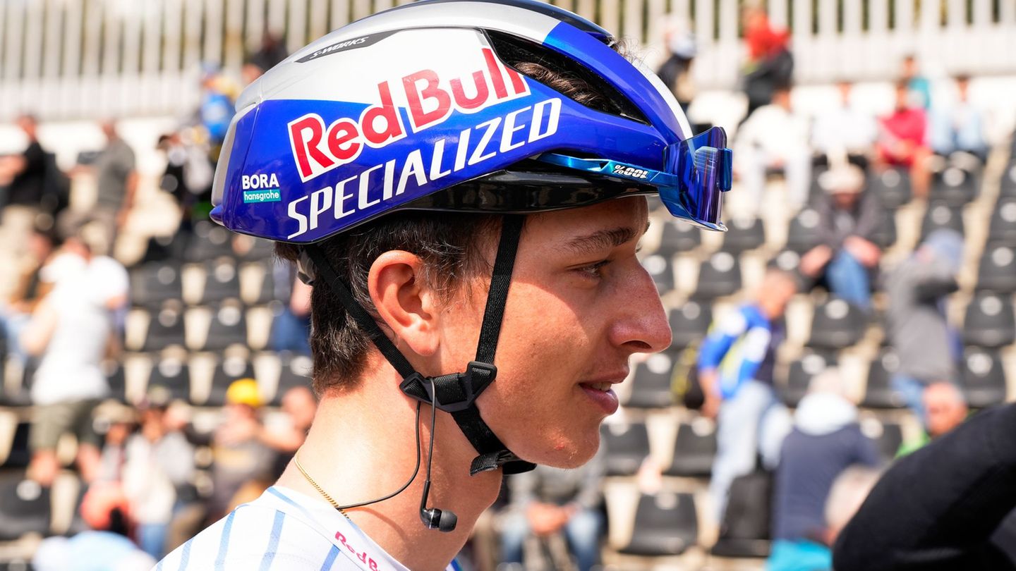 Florian Lipowitz überzeugt bei der Katalonien-Rundfahrt. (Archivbild) Foto: Nicolás Carvalho Ochoa/dpa