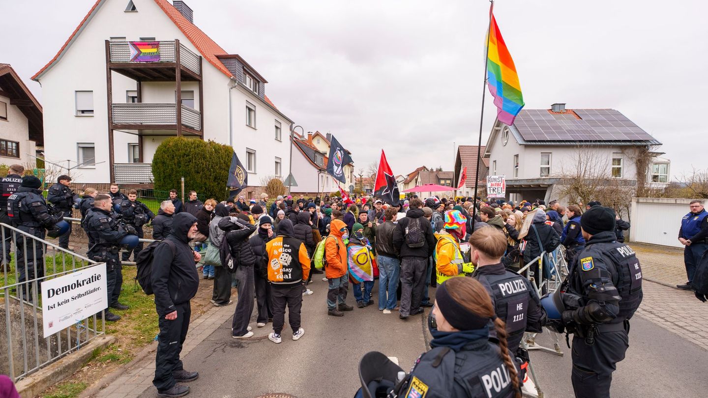 Demonstrationen: Gründung der AfD-Jugend Hessen: Proteste bleiben friedlich