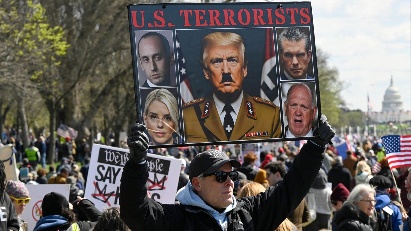 USA: „Faschisten im Weißen Haus“ – die Bilder von den Anti-Trump-Protesten