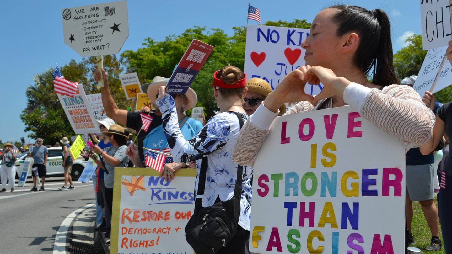 „Liebe ist stärker als Faschismus“ meinte diese Frau in Miami.
