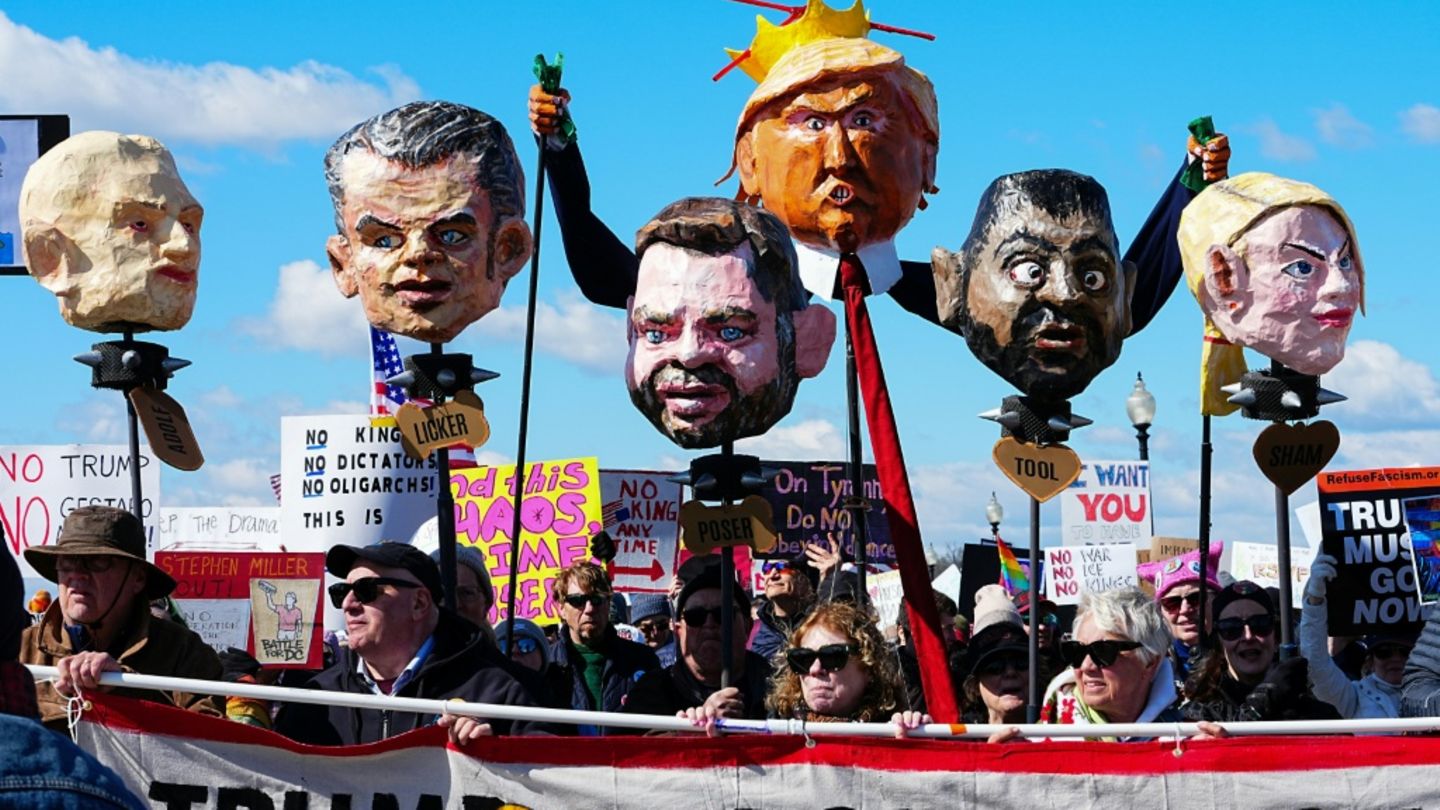 US-weite Großdemonstrationen gegen Trump: Über acht Millionen Teilnehmer