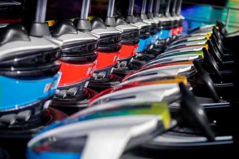 Eine 82-Jährige prallte am Pfarrkirchner Volksfest gegen einen Autoscooterbetrieb, welcher sich gerade im Aufbau befindet. (Symb