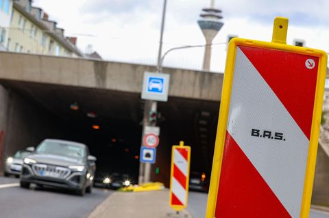 Der Rheinufertunnel ist für vier Wochen dicht. Foto: Christoph Reichwein/dpa