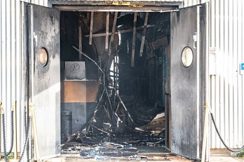 Noch ist völlig unklar, warum das Feuer in der Disco ausbrechen konnte. Foto: -/Feuerwehr Kehl/dpa