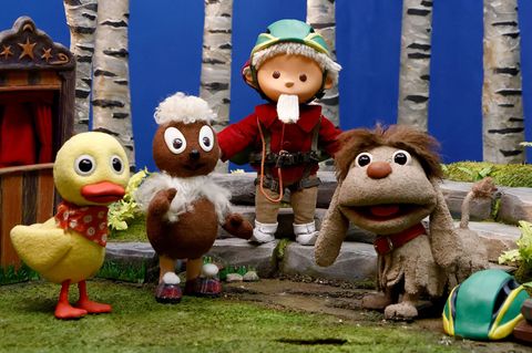 Hund Moppi (rechts im Bild) feiert Geburtstag. (Archivbild) Foto: Carsten Koall/dpa