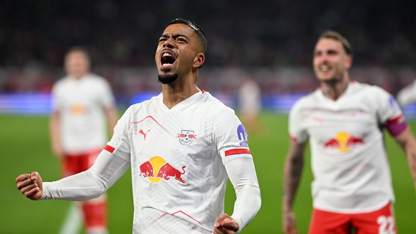 Benjamin Henrichs jubelt nach seinem Tor gegen Hoffenheim. (Archivbild) Foto: Julius Frick/dpa
