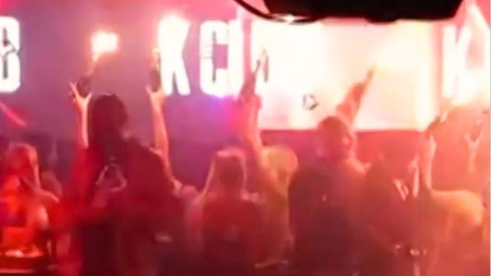 750 Partygäste fliehen aus brennender Disco in Süddeutschland
