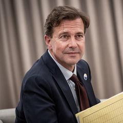 Steffen Seibert, 65, ist seit August 2022 deutscher Botschafter in Israel