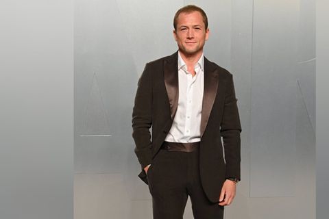 Taron Egerton soll eine neue Freundin haben.