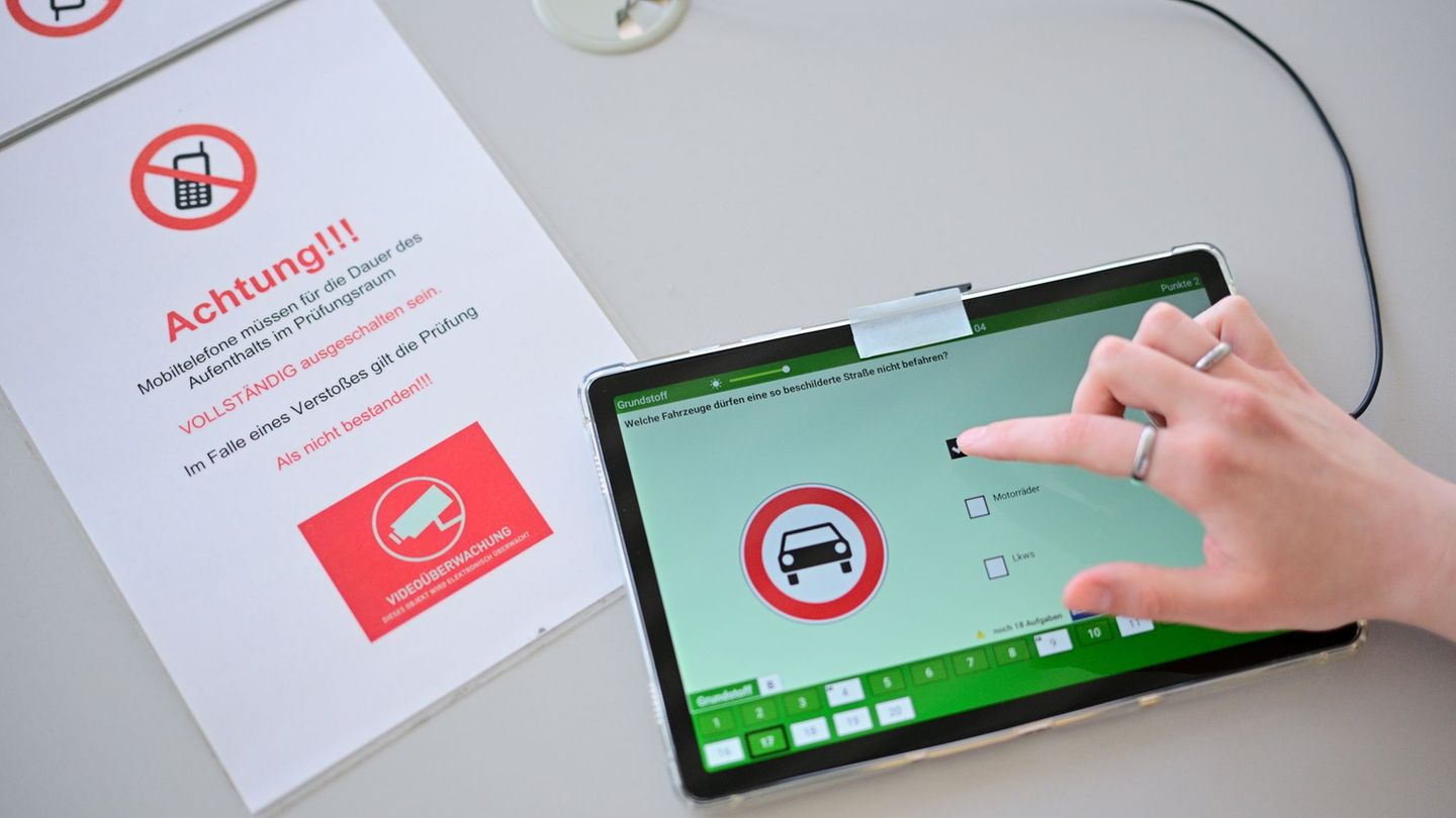 Spicken in der Fahrprüfung: Größtes Plus bei Führerschein-Betrugsversuchen in Berlin