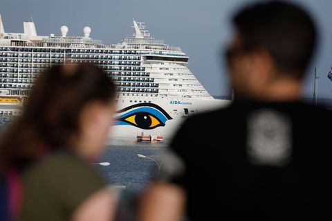 Eine Neuerung im Sommerflugplan ist die Verbindung nach Mallorca für Gäste des Kreuzfahrtschiffs Aidacosma. (Symbolbild) Foto: C
