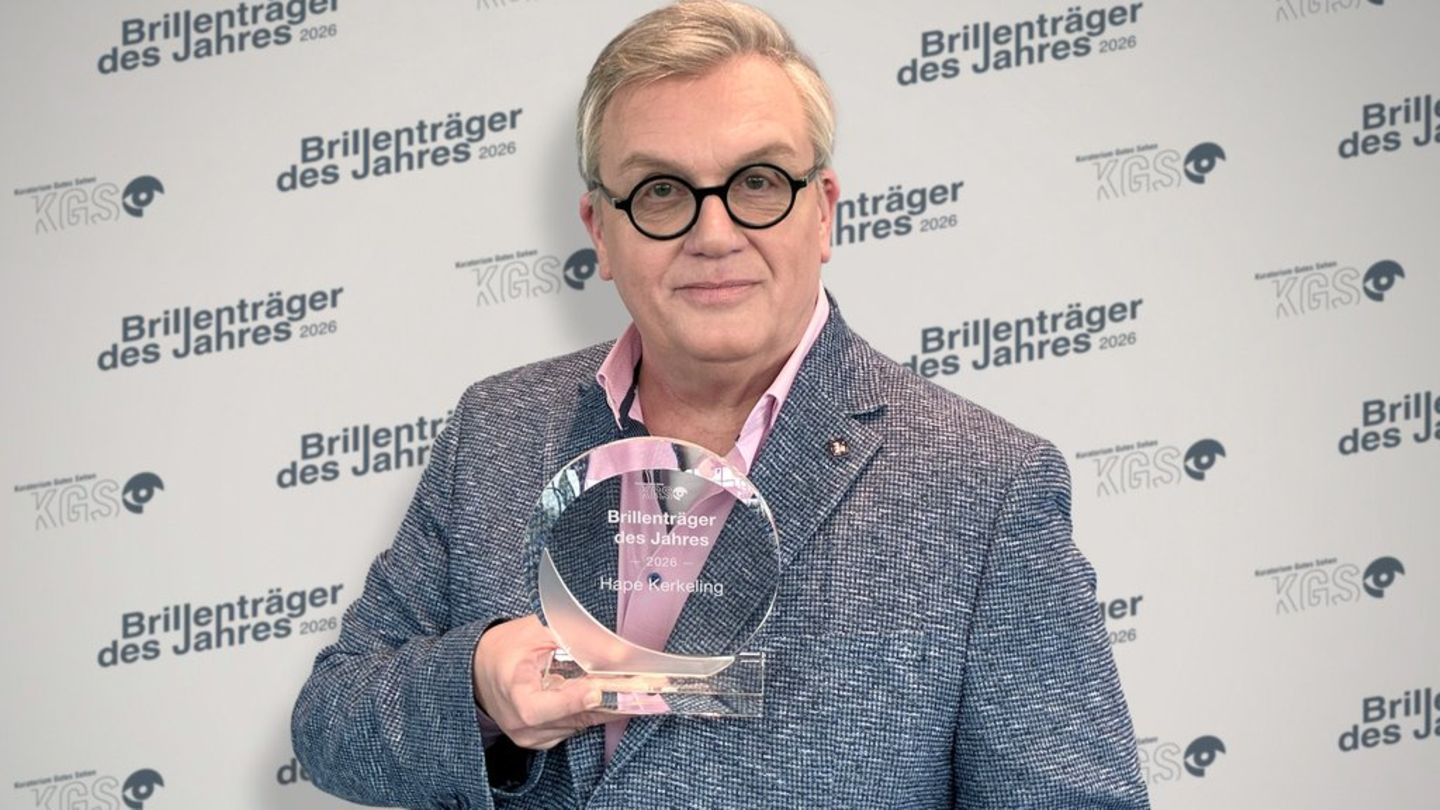 Hape Kerkeling ist vom Kuratorium Gutes Sehen zum Brillenträger des Jahres ernannt worden.
