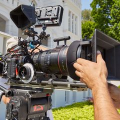 Das Land unterstützt vier Filmproduktionen, die im Sommer in MV gedreht werden sollen. (Symbolbild) Foto: picture alliance / dpa