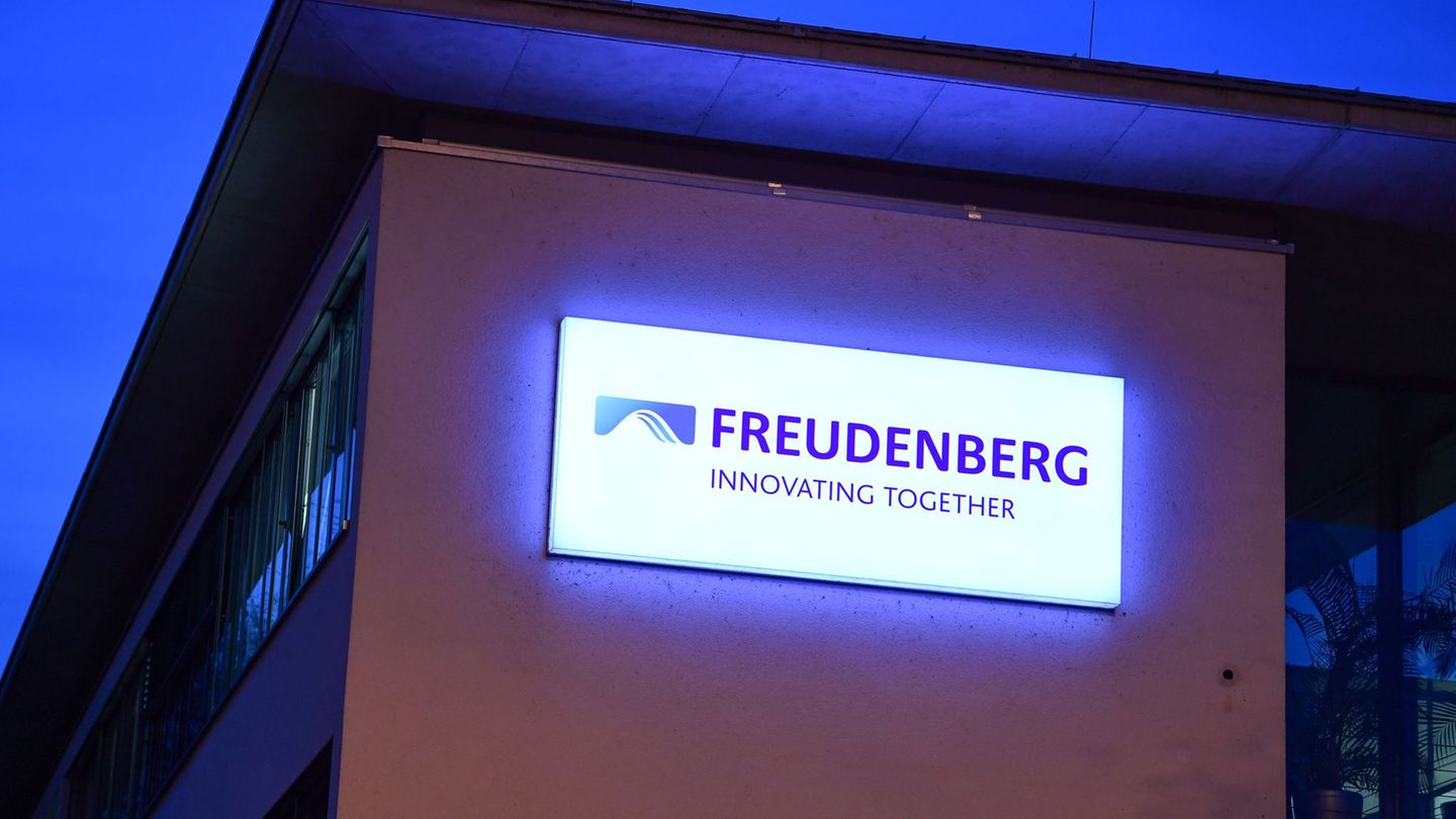 Der Technologiekonzern Freudenberg hat 2025 deutlich weniger Gewinn gemacht. (Archivbild) Foto: picture alliance / Uwe Anspach/d