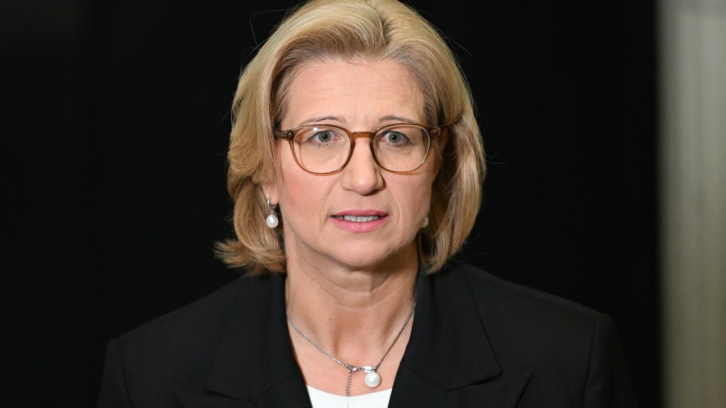 Die saarländische Ministerpräsidentin Rehlinger warnt davor, falsche Erwartungen zu wecken. (Archivbild) Foto: Soeren Stache/dpa