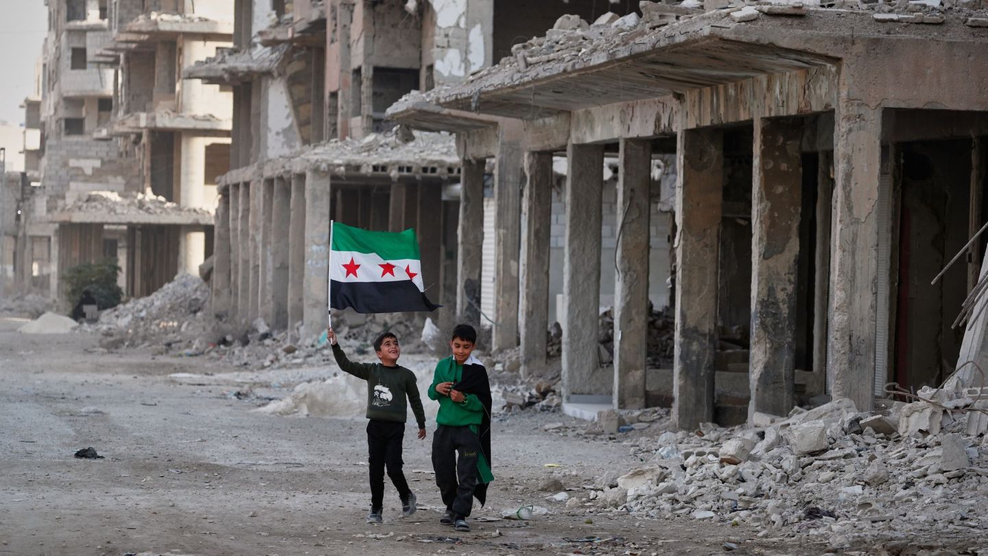 Rückkehr nach Syrien: "Beschämend": Kritik an Merz-Ansage zur Ausreise von Syrern