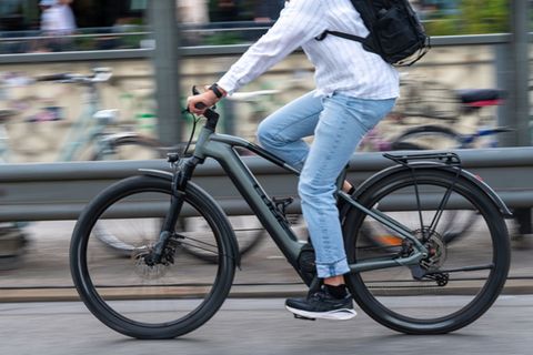 E-Bikes kommen immer häufiger zum Einsatz. (Archivbild) Foto: Leonie Asendorpf/dpa