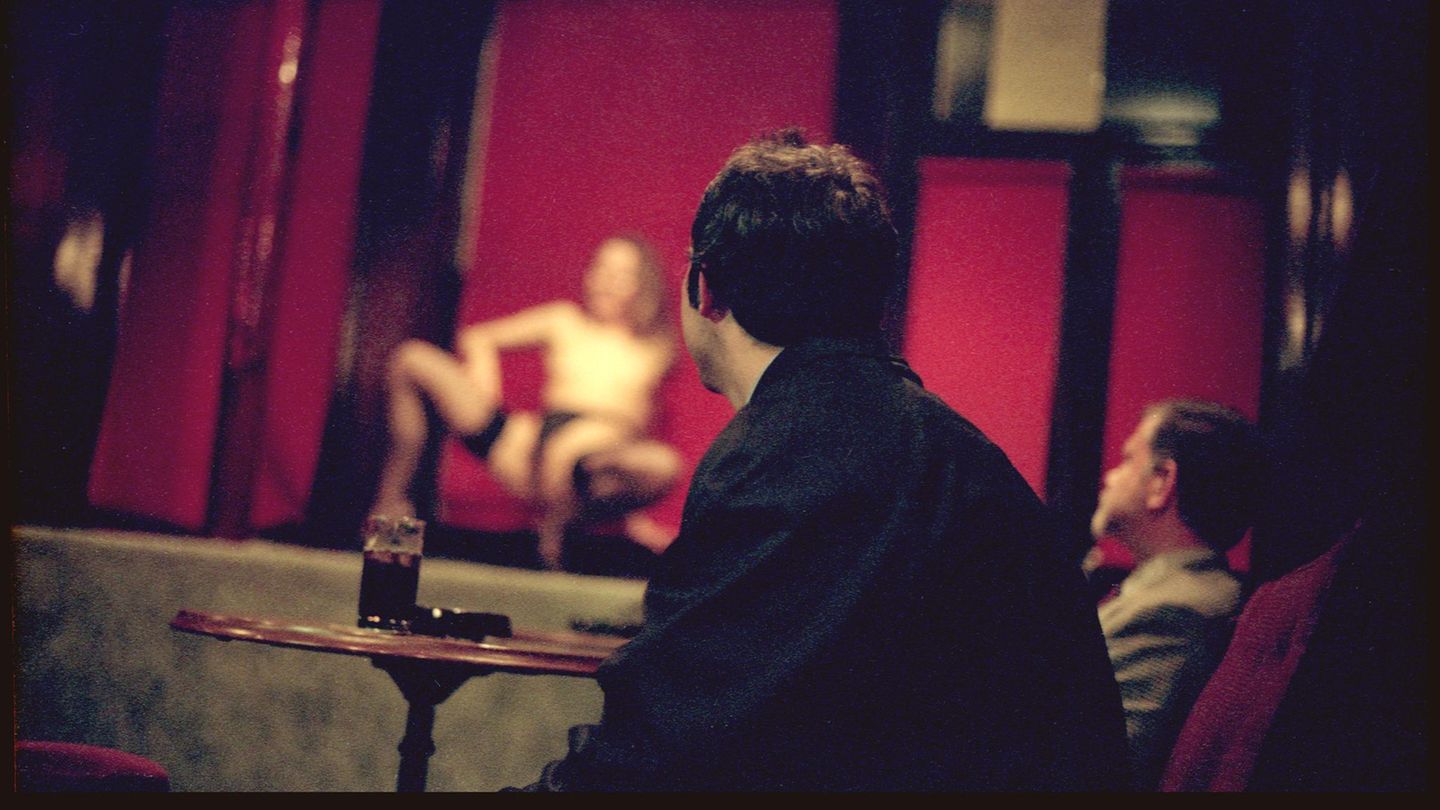 Sexarbeit: Lust, Macht, Stigma – die Geschichte der Prostitution in Bildern