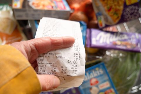 Der Irankrieg trifft Verbraucher bereits im eigenen Portemonnaie. Egal, ob an der Tankstelle oder im Supermarkt – die Preise steigen und dürften weiter steigen. Wie trifft das die deutsche Wirtschaft?