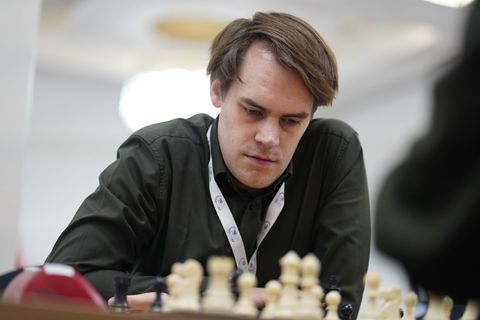 Matthias Blübaum nimmt am WM-Kandidatenturnier auf Zypern teil. (Archivbild) Foto: Finn Engesser/Deutscher Schachbund/dpa